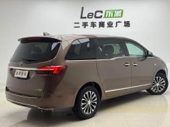 Buick GL8 Land Business Class 652T Luxury - ფოტო 4