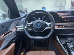 BMW i7 xDrive60L Luxury Package - ფოტო 10