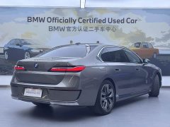 BMW i7 xDrive60L Luxury Package - ფოტო 3