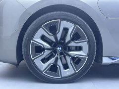 BMW i7 xDrive60L Luxury Package - ფოტო 7