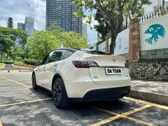 Tesla Model Y Rear-Wheel Drive - ფოტო 4