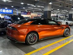 Yangwang U7 EV Edition - ფოტო 9