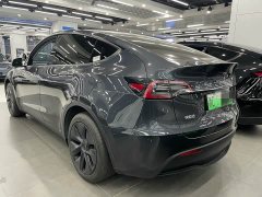 Tesla Model Y Rear-Wheel Drive - ფოტო 8