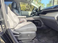 Toyota Gravia 2.5L Hybrid Comfort Edition - ფოტო 12