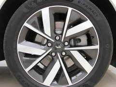 Li Auto L7 Air - ფოტო 16