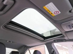 Toyota Camry 2.0G Luxury - ფოტო 13