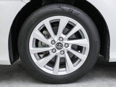 Toyota Camry 2.0G Luxury - ფოტო 5