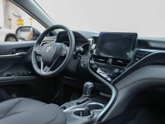 Toyota Camry 2.0G Luxury - ფოტო 8