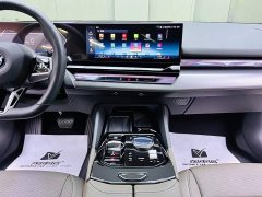 BMW 5 Series 530Li Premier M Sport Package - ფოტო 12