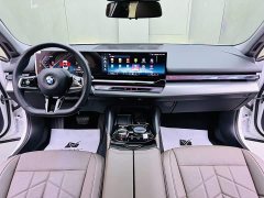 BMW 5 Series 530Li Premier M Sport Package - ფოტო 9