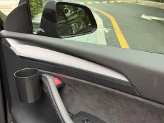 Tesla Model Y Rear-Wheel Drive - ფოტო 10