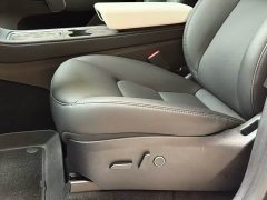Tesla Model Y Rear-Wheel Drive - ფოტო 13