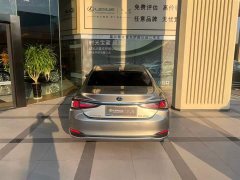 Lexus ES 200 Excellence Edition - ფოტო 3
