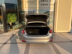 Lexus ES 200 Excellence Edition - ფოტო 7