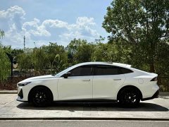 Changan UNI-V 1.5T Premium - ფოტო 5