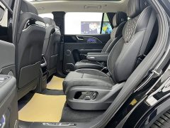 FAW Red Flag E-HS9 690km Range Flagship Edition Six-Seater - ფოტო 16