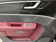 FAW Red Flag E-HS9 660km Range Flagship Edition Six-Seater - ფოტო 14