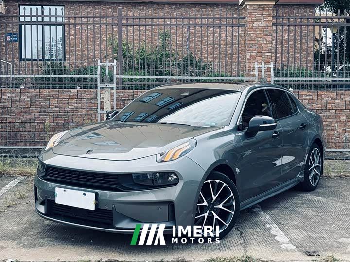 Lynk & Co 03 2.0T Diesel Automatic Champion Edition