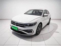 Volkswagen Bora 200TSI DSG Comfort Pro - фото 1