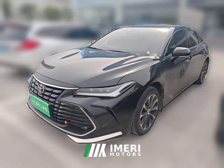 Toyota Camry 2.0L Base - автомобиль из Китая