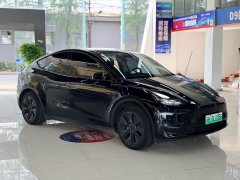 Tesla Model Y Rear-Wheel Drive - photo 3