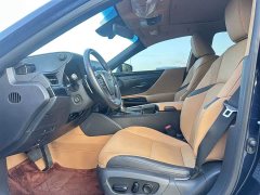 Lexus ES 200 Excellence Edition - photo 2