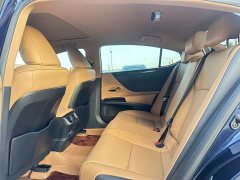 Lexus ES 200 Excellence Edition - photo 3