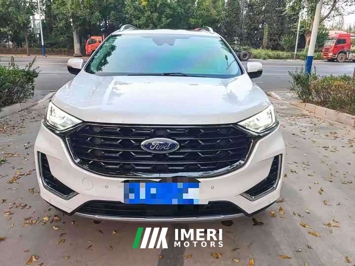 Ford Edge PLUS EcoBoost 245 FWD Premium 7-Seater