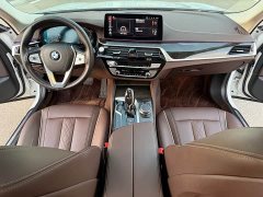 BMW 5 Series 525Li Luxury Package - ფოტო 18