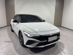 Hyundai Elantra 1.5L CVT Luxury - photo 2