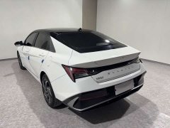Hyundai Elantra 1.5L CVT Luxury - photo 5