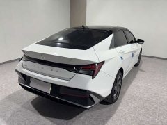 Hyundai Elantra 1.5L CVT Luxury - photo 6