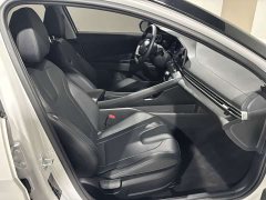 Hyundai Elantra 1.5L CVT Luxury - photo 9
