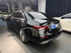 Mercedes-Benz E-Class Facelift E 300 L Luxury - photo 3