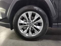 Toyota Venza 2.0L CVT AWD Luxury - ფოტო 17