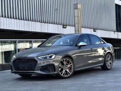 Audi S4 Avant 3.0 TFSI - ფოტო 1