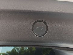 Tesla Model Y Rear-Wheel Drive - photo 12