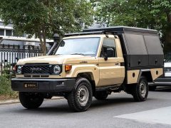 Toyota Land Cruiser (Imported) LC79 4.0L Automatic - photo 1