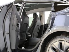 Tesla Model Y Long Range All-Wheel Drive - photo 6