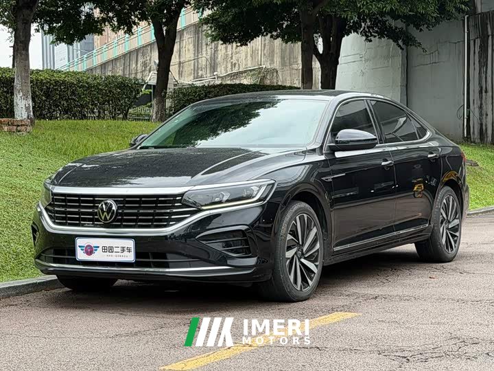 Volkswagen Passat 330TSI Elite - ავტომობილი ჩინეთიდან