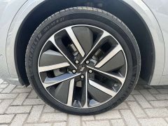 Li Auto L9 Max - фото 9