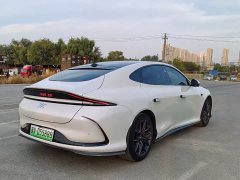 IM Motors Zhiji L6 Max Long Range Edition - photo 9