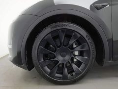 Tesla Model Y Standard Range RWD - фото 17