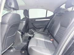 Skoda Superb TSI280 DSG Prestige - photo 8