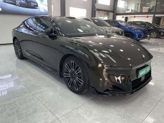 Lynk & Co 10 240 AWD Ultra Sport Edition - ფოტო 4