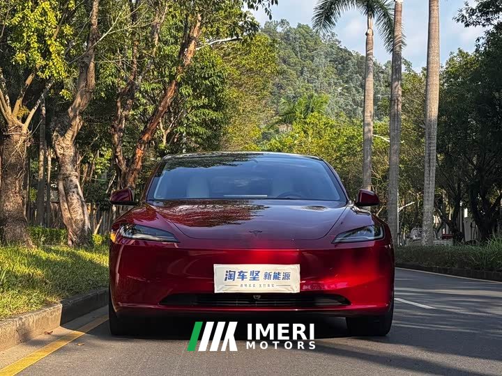 Tesla Model 3 Long Range All-Wheel Drive