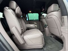 NIO ES8 Six-Seat Executive Signature Edition - ფოტო 12