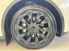 Tesla Model Y Rear-Wheel Drive - фото 12