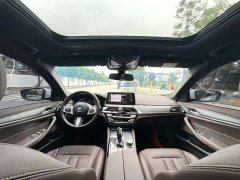 BMW 5 Series 530Li Premier M Sport Package - ფოტო 4