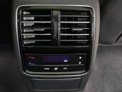 Volkswagen Magotan 2 Million Units Commemorative Edition 330TSI DSG Luxury - ფოტო 6